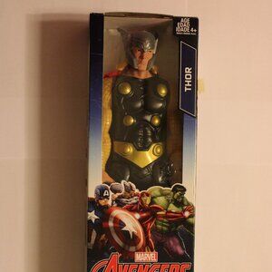 Hasboro Titan Hero Series Marvel Avengers - Thor Action Figure